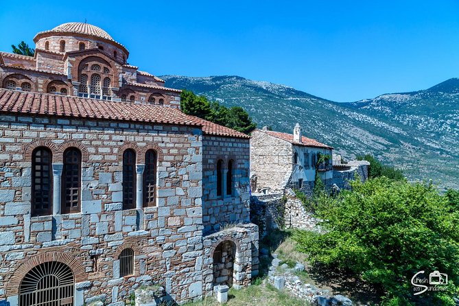 Private Delphi and Hosios Loukas Monastery - Great Lunch and Drinks Included - Delphi main sanctuary: the oracle site with time to walk
