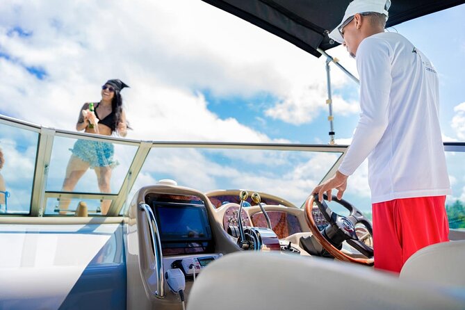 Private Yacht for Excursions in Punta Cana, Snorkeling and Booze - Dolphin Island Sightseeing: Wildlife Viewing Without the Chaos