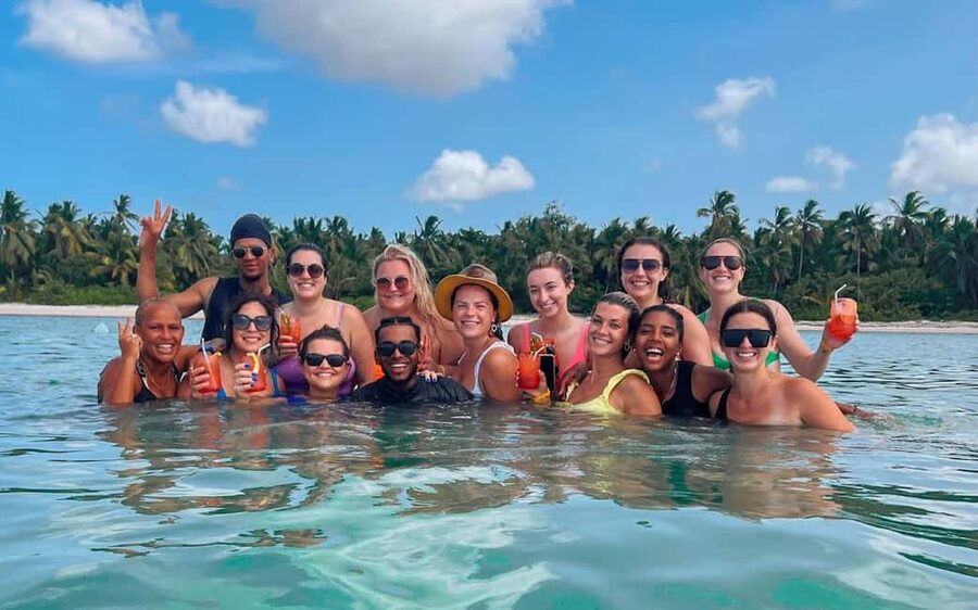 Punta Cana: Booze Cruise with Snorkel and Natural Pool Stop - Reef snorkeling: your 35-minute window to see reef life