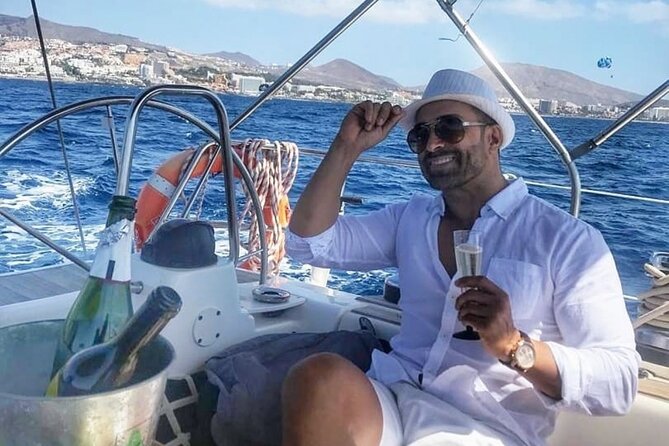 SAILING YACHT EXCURSION TOUR, Food & Drinks included! - Getting to the meeting point: Puerto Colón, and double-check the address