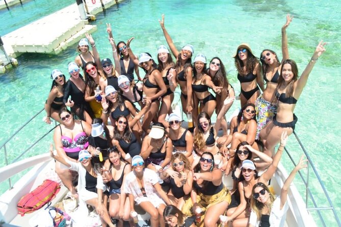 Sand Bar Punta Cana, Snorkeling, Party Boat, Booze Cruise Party - The beach stop and soaking up the vibe