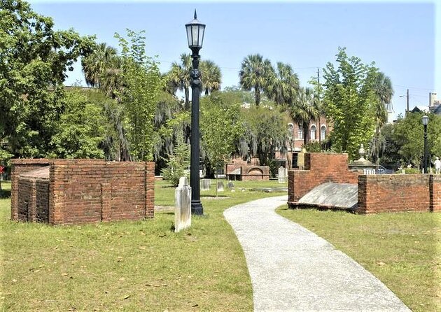 Savannah Ghost Tour for Adults ALL Alcoholic Drinks Included - Key things to know before you go