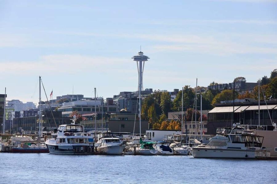 Seattle: Lake Union Happy Hour Cruise - Historic Ships Wharf and the Paid-Parking Reality