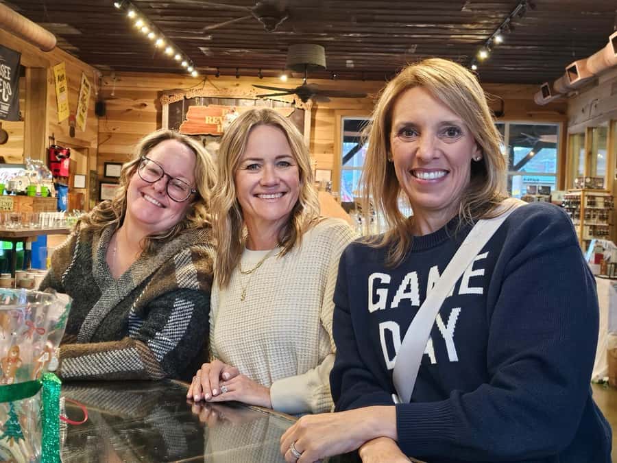Sevierville: Hillbilly Booze Cruise Tasting Tour - Guides, laughs, and what you gain beyond the drinks