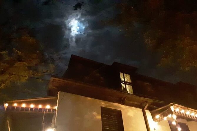 Spirits with the Spirits haunted pub crawl - drinks included - Price and Value: Four Drinks Plus Discounts Adds Up