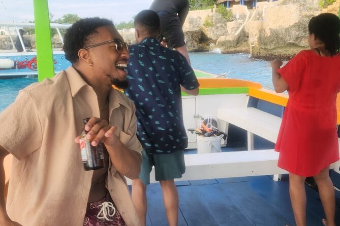 Sunset Booze Cruise in Negril - Group vibe and the party pace you’re choosing