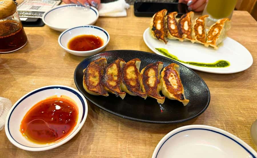 Tokyo: Locals´ Secret Food Tour // Eat like a Japanese - Stop 3: izakaya + yakitori, with a big drink menu