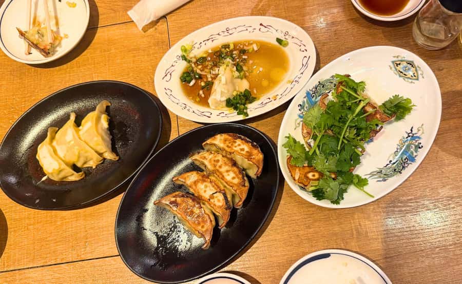 Tokyo: Locals´ Secret Food Tour // Eat like a Japanese - Meeting at Andersen inside JR Ueno: get oriented fast