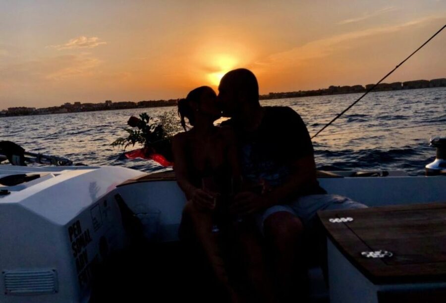 Valencia: Sunset trip in a boat with drinks included - Should you book this Valencia sunset boat trip?