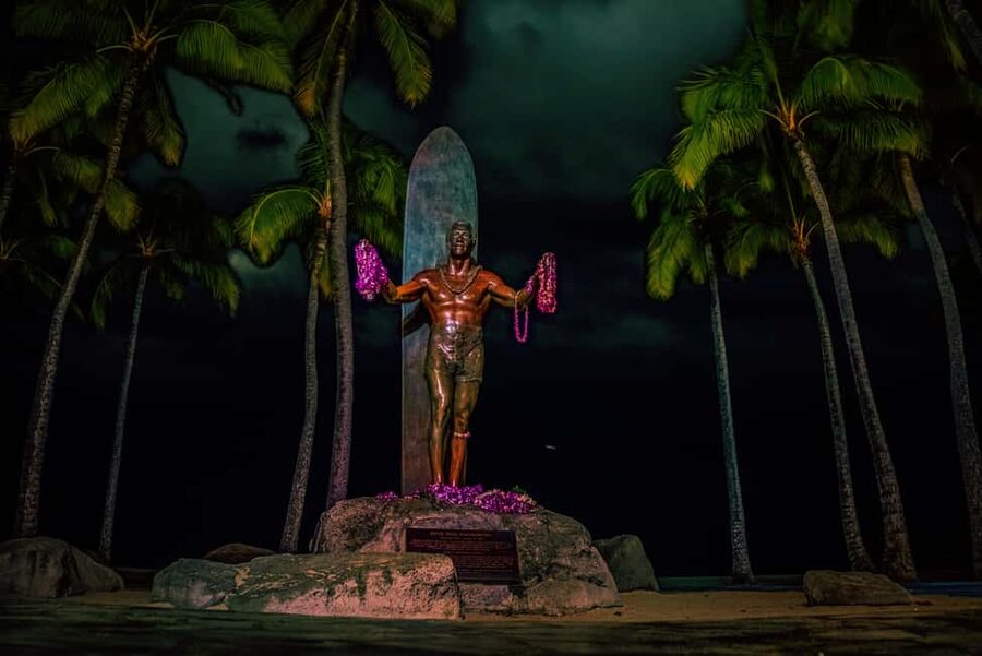 Waikiki Ghosts Boos and Booze Haunted Pub Crawl - Where You Meet and How the 2-Hour Timing Feels