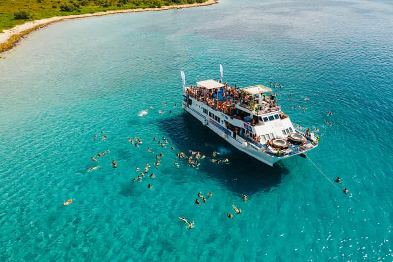 Zrce: Novalja Boat Party Booze Cruise - Zrce booze cruise from Novalja: what your 3 hours are really like